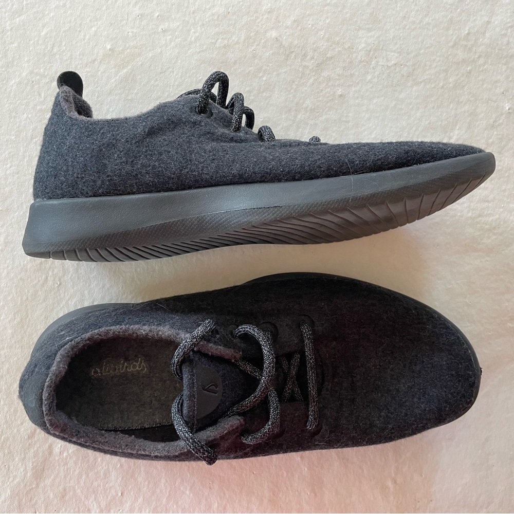 Allbirds Dark Gray Wool Runners/ M10 - Picture 6 of 16